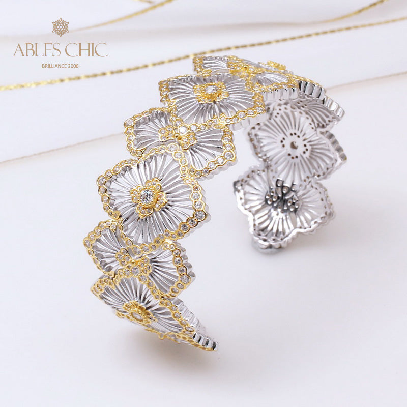 Airy Clovers Honeycomb Bracelet 5244