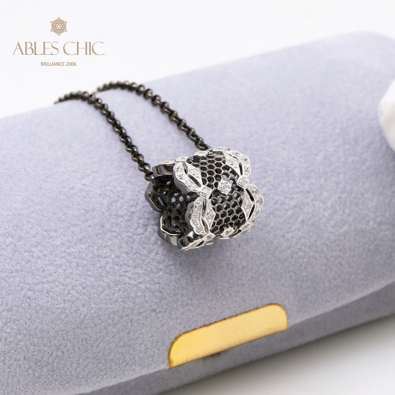 Lacy Filigree Pendant Necklace 6567