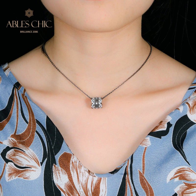 Lacy Filigree Pendant Necklace 6567