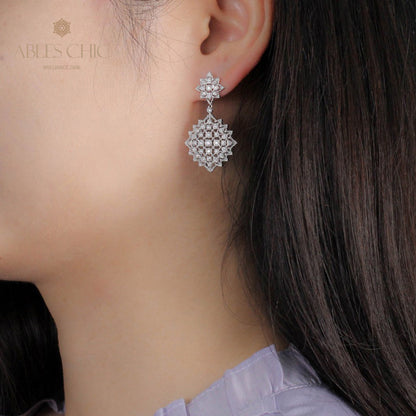 Starry Lace Fretwork Earrings 5006