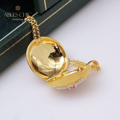 Silky Engraving Locket Necklace 5214