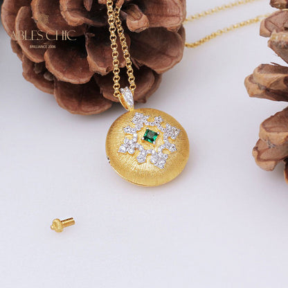 Silky Engraving Locket Necklace 5214