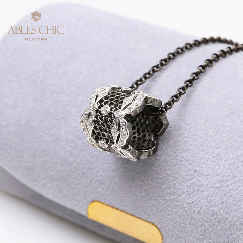 Lacy Filigree Pendant Necklace 6567