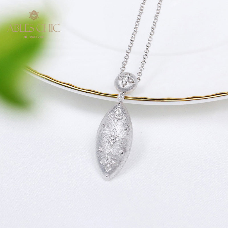 Clover Floral Oval Necklace 5496
