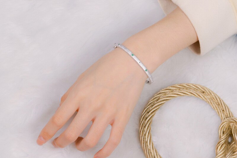 Silky Floral Hinged Bracelet 5637