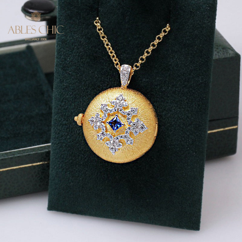 Silky Engraving Locket Necklace 5214