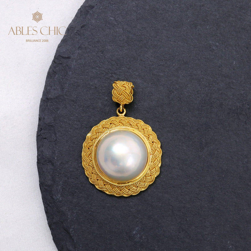 Solitaire Mabe Pearl Braided Pendant 5939