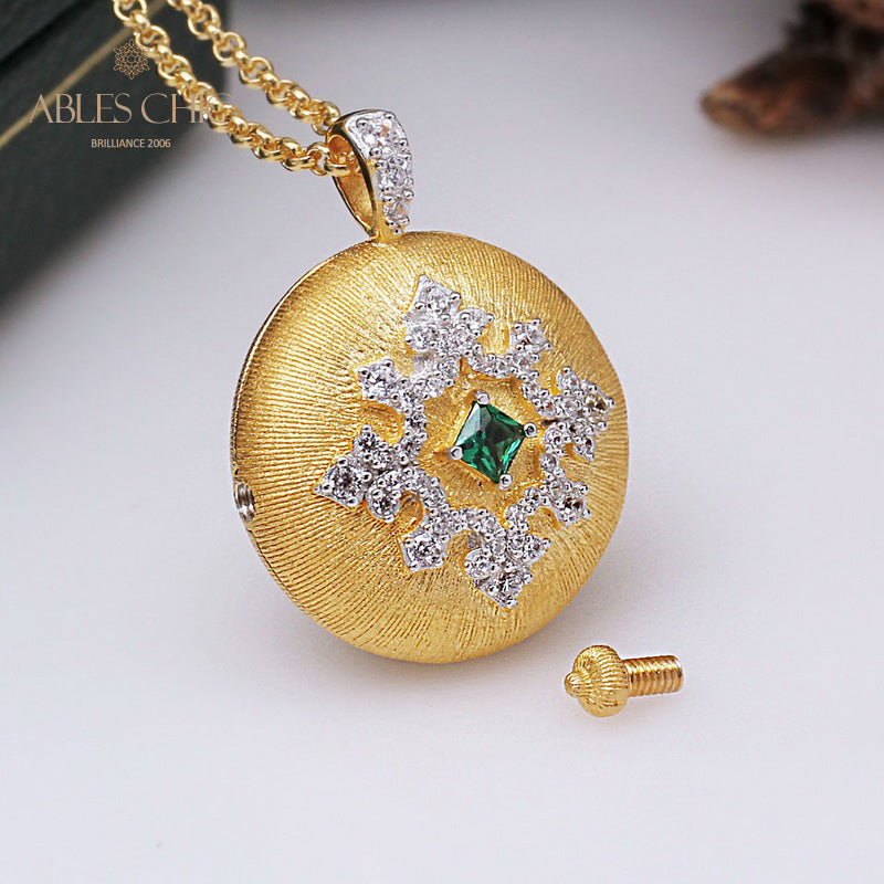 Silky Engraving Locket Necklace 5214