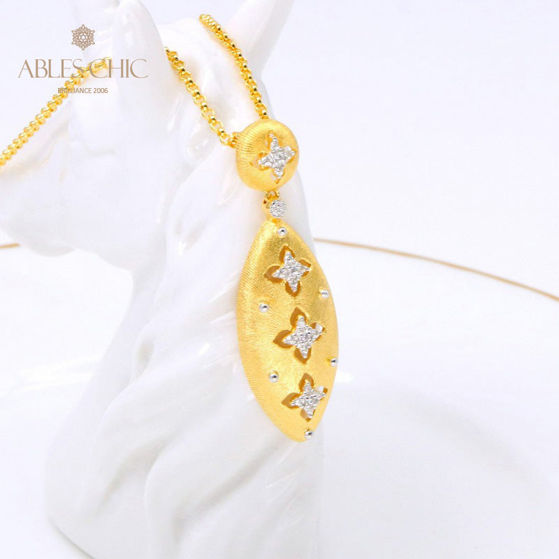 Clover Floral Oval Necklace 5496