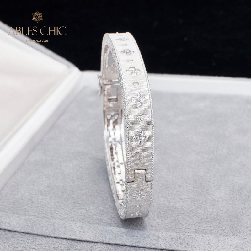 Fabric Clover Starry Zircon Bracelet 5776