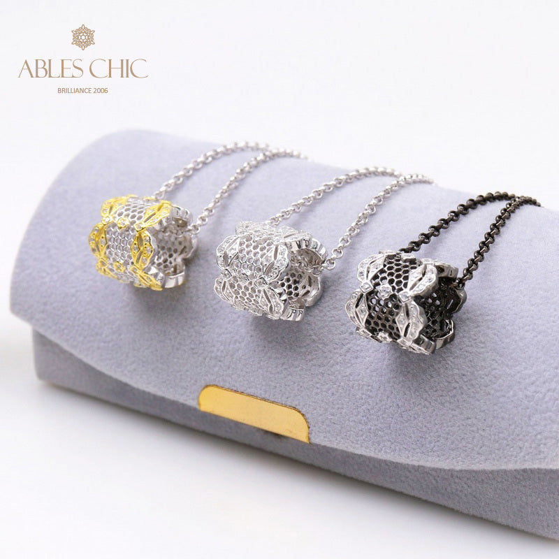 Lacy Filigree Pendant Necklace 6567
