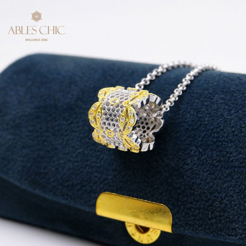 Lacy Filigree Pendant Necklace 6567