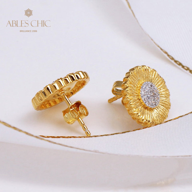 Floral Daisy Stud Earrings 5260