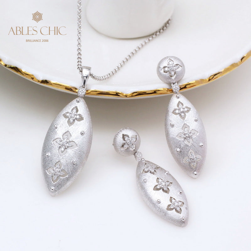 Fabric Clover Flower Pendant 5281