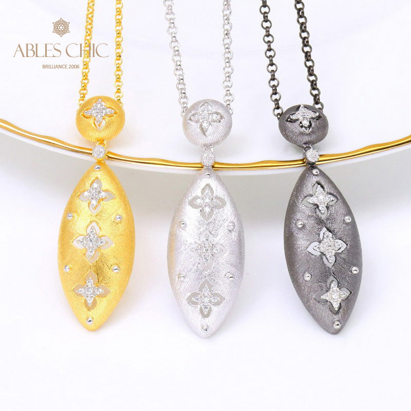 Clover Floral Oval Necklace 5496