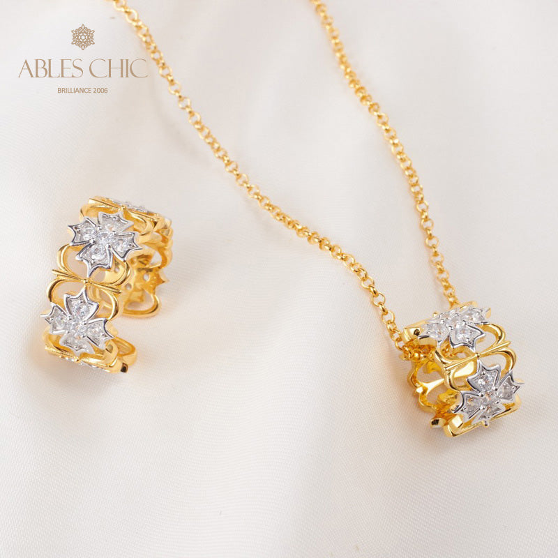 Fretwork Clover Necklaces 5806