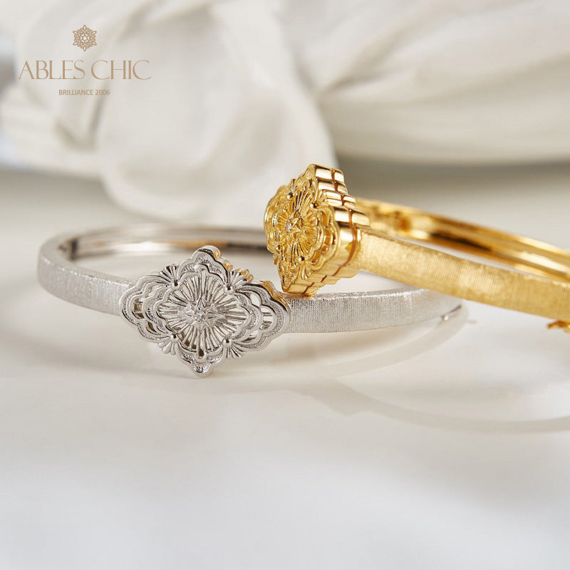 Traditional Fretwork Clover Bracelet 6132