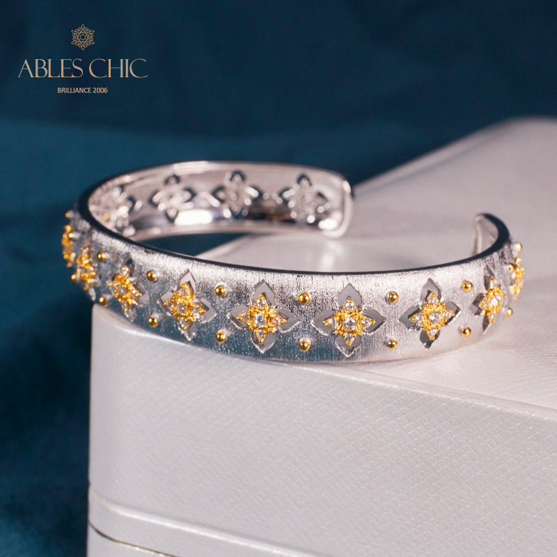 Fabric Element Clovers Bracelet 6036