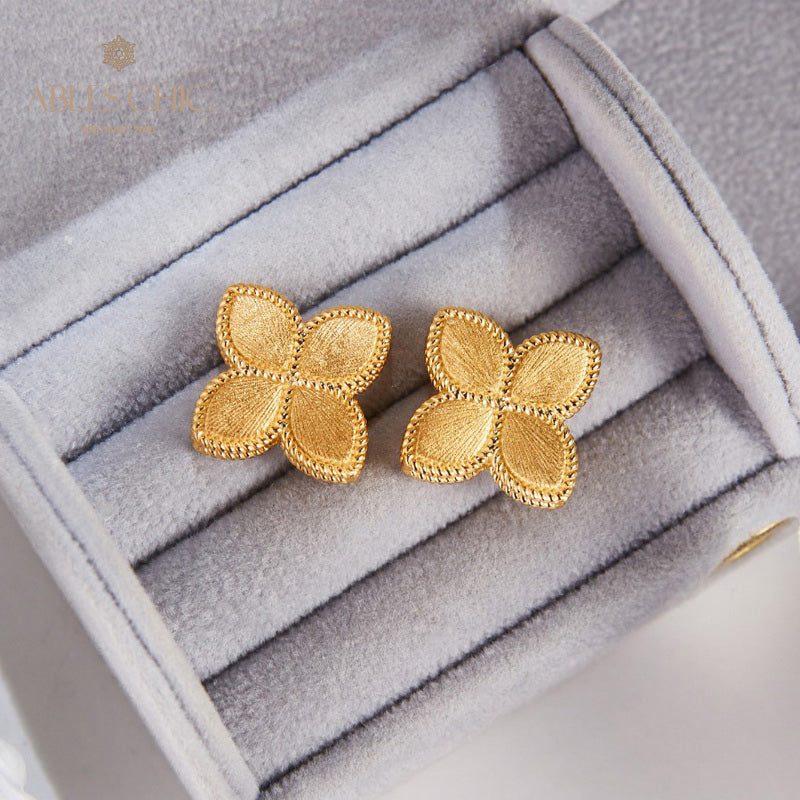 Silky Clover Earrings 6123