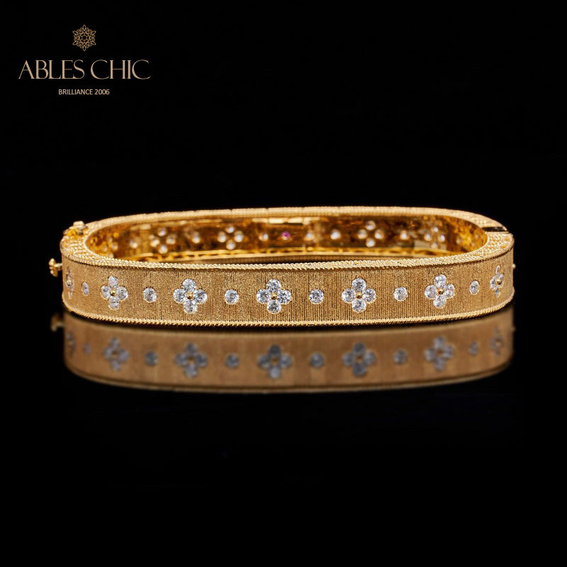 Fabric Clover Starry Zircon Bracelet 5776