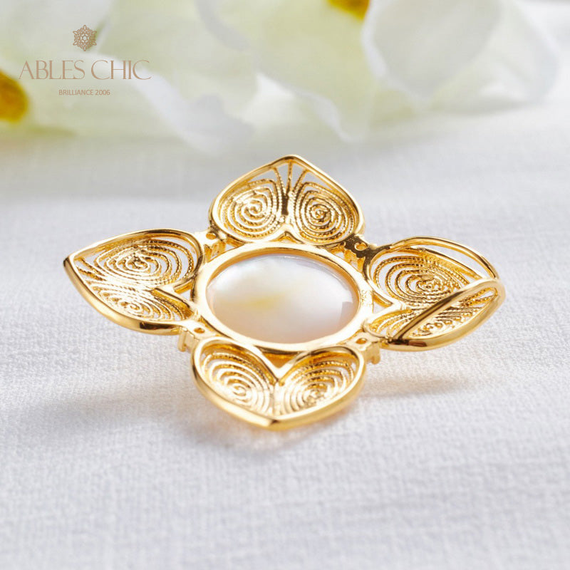 Mabe Pearl Filigree Clover Pendant 5822