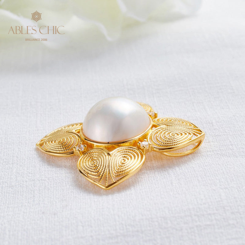 Mabe Pearl Filigree Clover Pendant 5822
