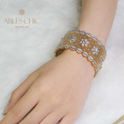 Airy Lace Floral Bracelet 5164