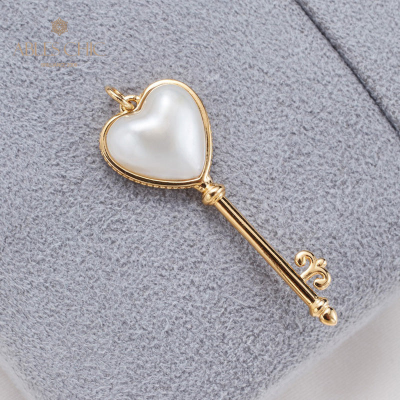 Heart Mabe Pearl Key Pendant 5840