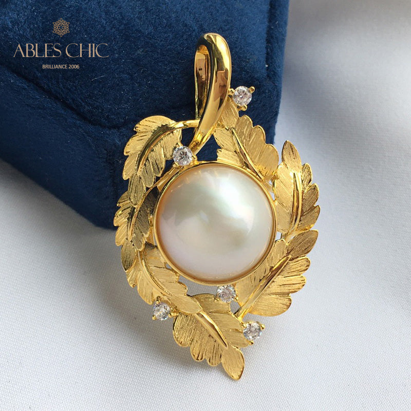 Mabe Pearl Leaf Garland Necklace 5817