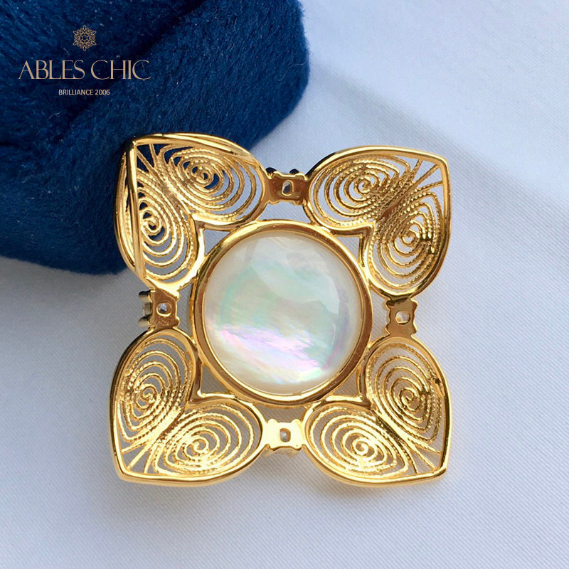 Mabe Pearl Filigree Clover Pendant 5822