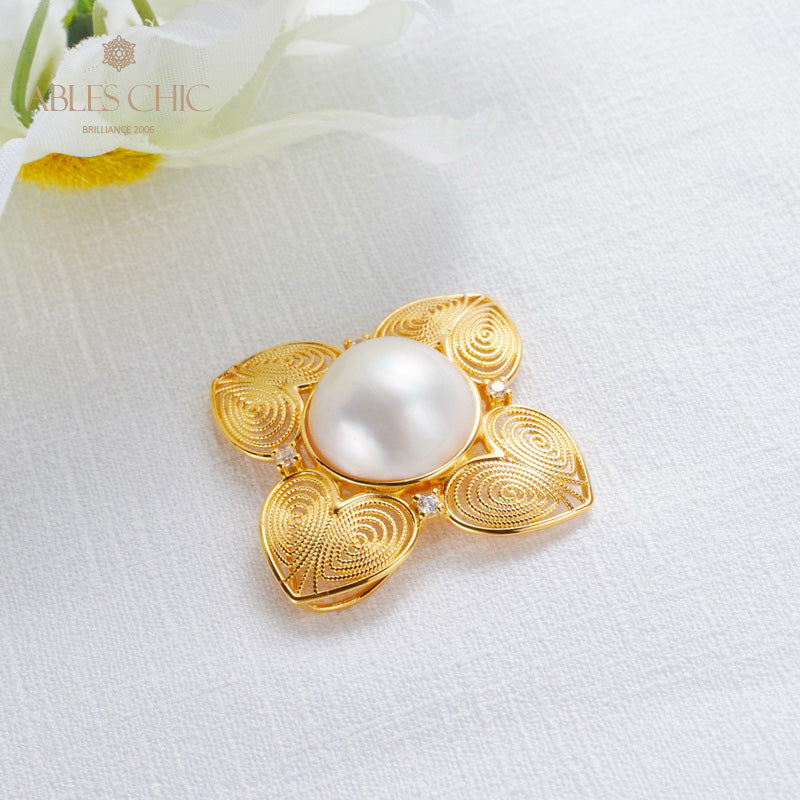 Mabe Pearl Filigree Clover Pendant 5822