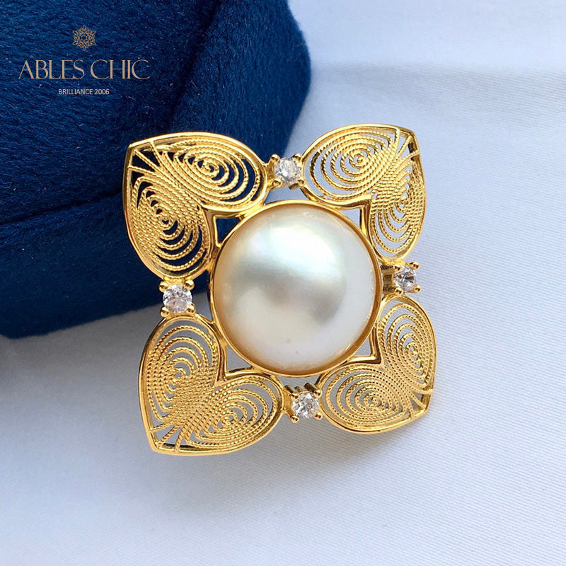 Mabe Pearl Filigree Clover Pendant 5822