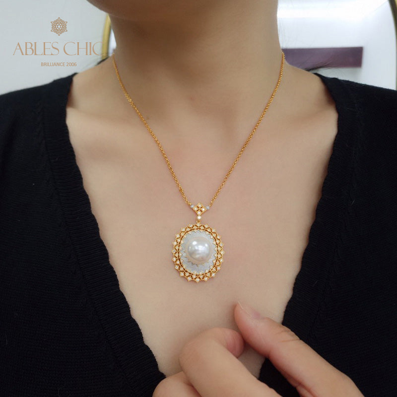 Solitaire Pearl Fretwork Necklace 5734