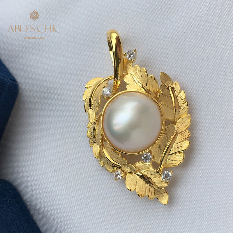 Mabe Pearl Leaf Garland Necklace 5817