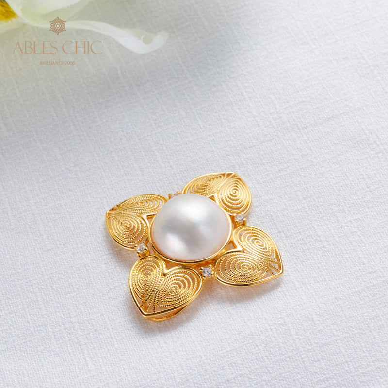 Mabe Pearl Filigree Clover Pendant 5822