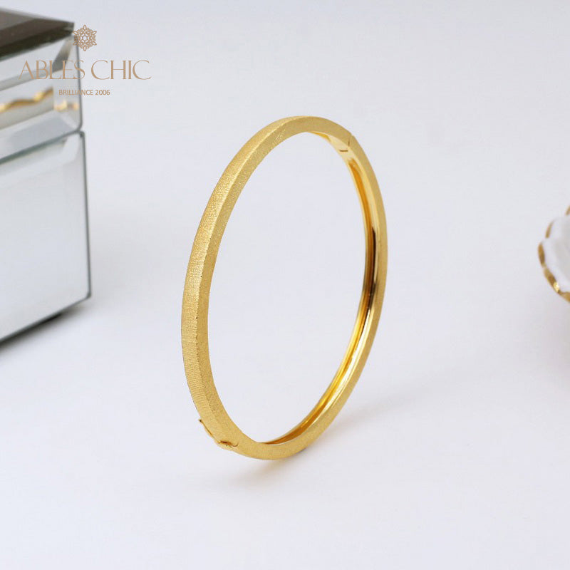 Silky Oval Bangle Bracelet 5345