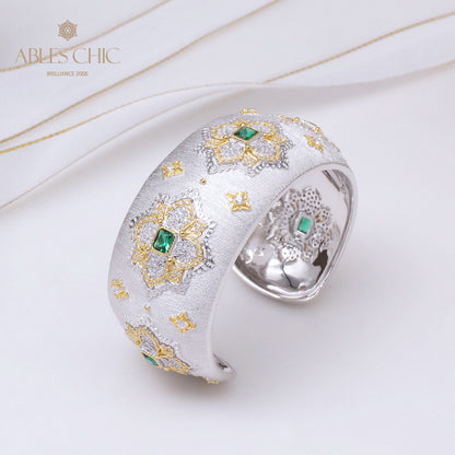 Dense Fretwork Emerald Floral Bracelet 5228