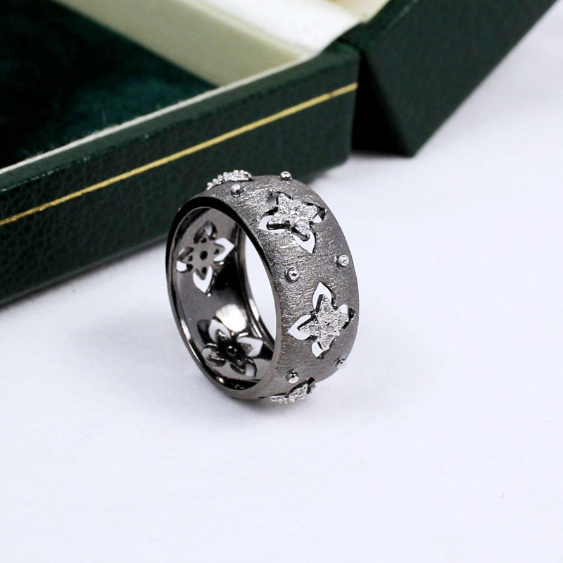 Silky CZ Clovers Floral Ring 5571