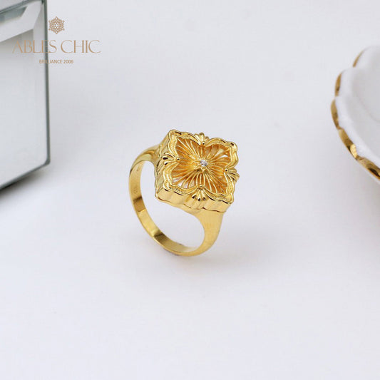 Bague Trèfle à Fretwork Dense 5360